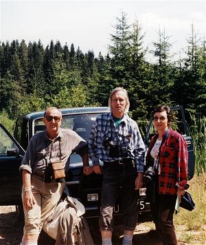 1 lipca 2002 - Sianki w Bieszczadzkim Parku Narodowym; od prawej: Ewa Polaska, Wojciech Rosik, Jan Badys