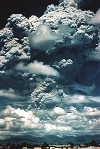 Color photograph of the June 1991 eruption of Mt. Pinatubo, Phillipines.
